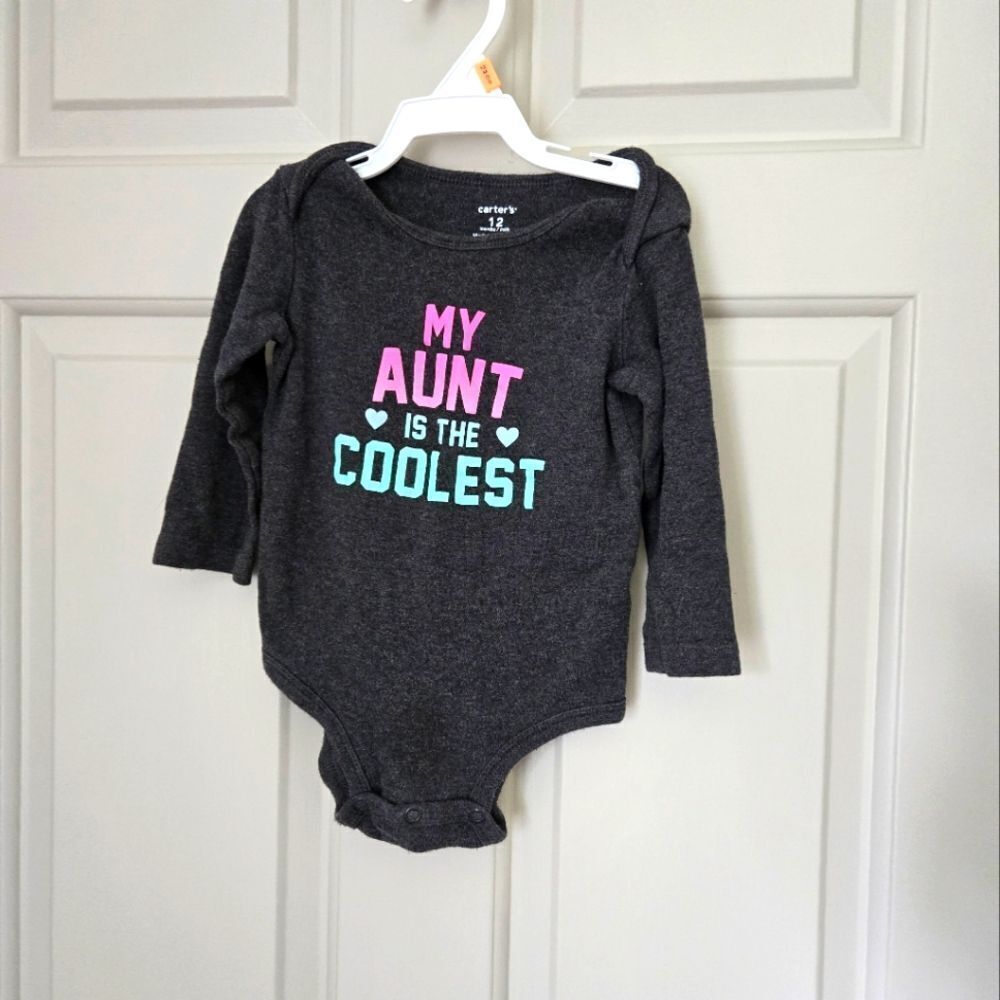5/$10 Carter's long sleeve onesie size 12 m